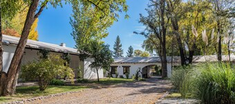 Postales Finca & Bodega by DOT Boutique