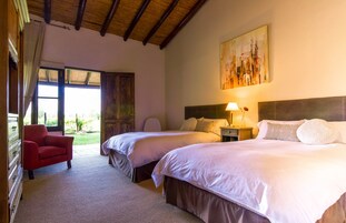 双床房, 2 张单人床 | 高档床上用品、客房内保险箱、特色装修、特色家居