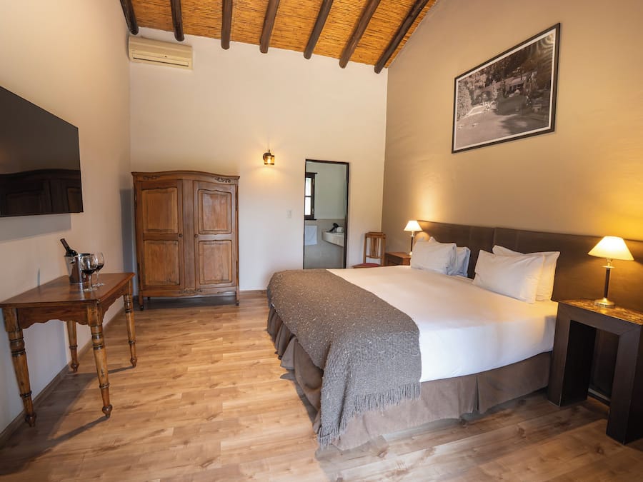 Double Room, 1 King Bed