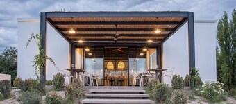 Postales by DOT Boutique