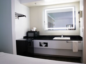 Standard Double Room, 2 Queen Beds | Bathroom | Combined shower/tub, free toiletries, hair dryer, towels