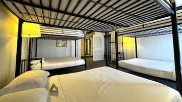 プレミアム スイート | 1 室のベッドルーム、セーフティボックス (室内)、デスク、ノートパソコン用作業スペース