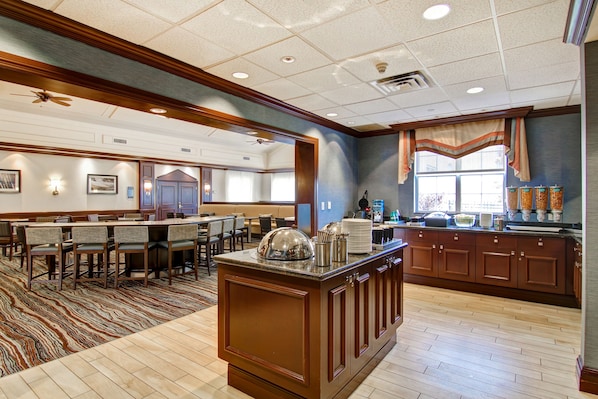 Tägliches inbegriffenes Frühstücksbuffet