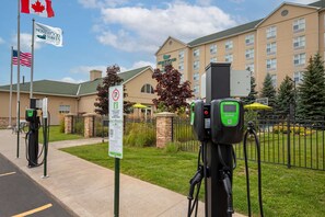 Exterior - Homewood Suites by Hilton Toronto Oakville (Oakville)