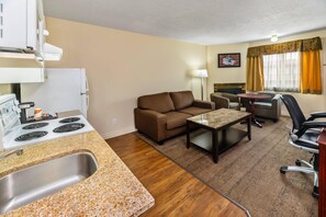 스위트, 퀸사이즈침대 1개, 금연 | 책상, 다리미/다리미판, WiFi, 침대 시트