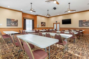 Meeting facility - Best Western Windwood Inn & Suites (Freer)