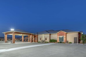 Exterior - Best Western Windwood Inn & Suites (Freer)