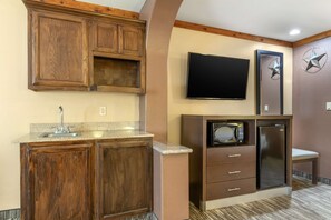 Standard Room, 1 King Bed, Non Smoking, Refrigerator & Microwave (with Sofabed;Oversized Room) | Desk, laptop workspace, iron/ironing board, Internet