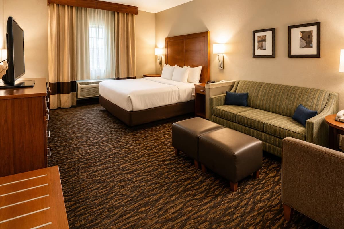 Suite, Non Smoking | Desk, blackout drapes, iron/ironing board, cribs (free)