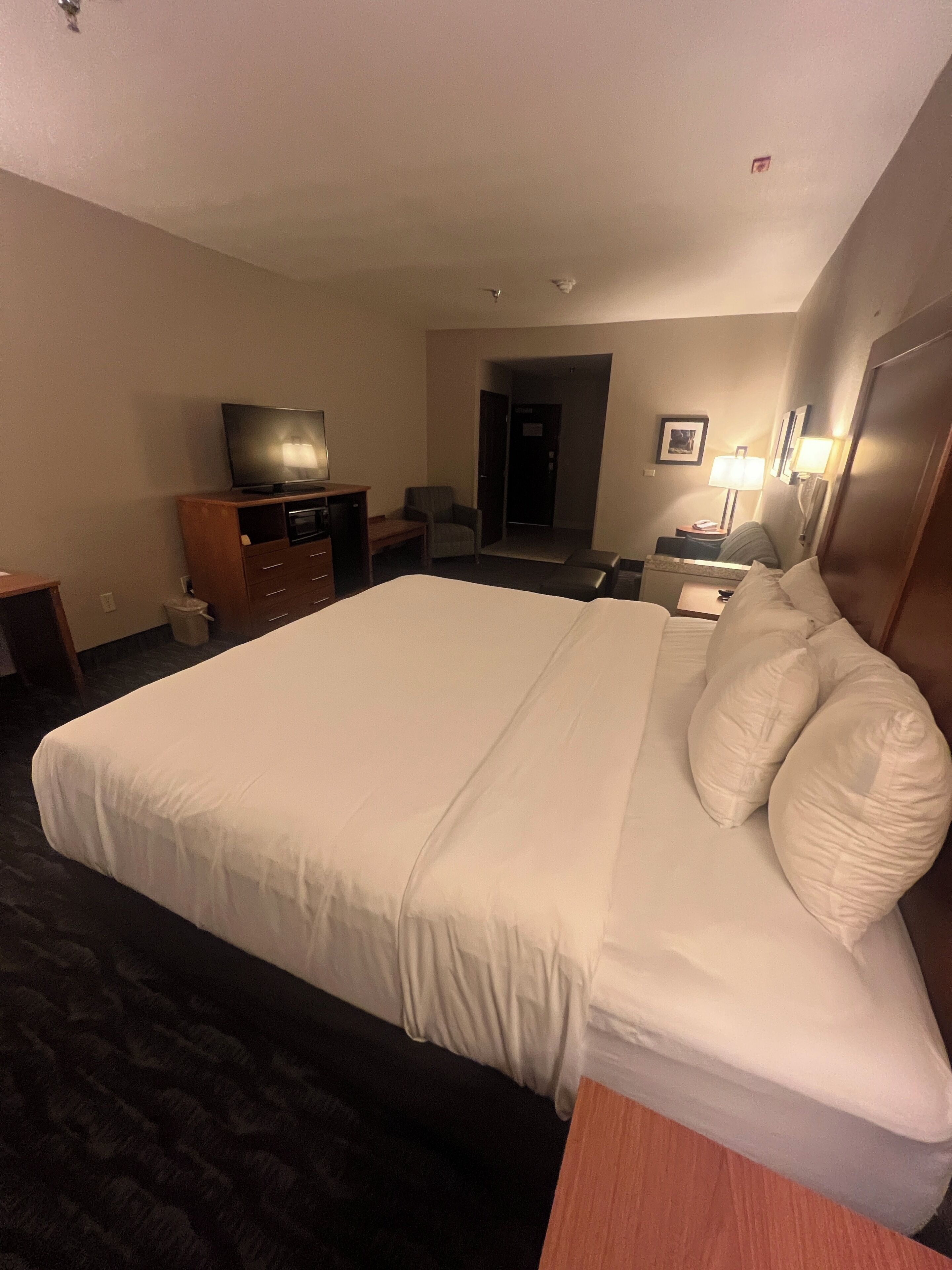 room, 1 queen bed, non smoking | desk, blackout curtains, iron/ironing board, free cots/infant beds