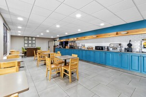 Free buffet breakfast