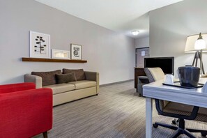 Couette en duvet d'oie, bureau, fer et planche Ă repasser