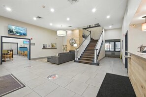Lobby - Country Inn & Suites by Radisson, Merrillville, IN (Merrillville)