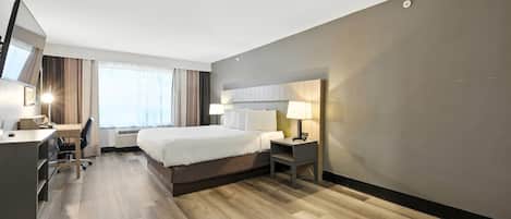 Kamar, 1 Tempat Tidur King, Bebas Asap Rokok | Meja kerja, tirai kedap cahaya, setrika/meja setrika, dan Wi-Fi gratis