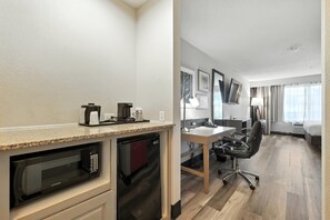 Studio Suite, 1 King Bed, Non Smoking | Desk, blackout drapes, iron/ironing board, free WiFi - Country Inn & Suites by Radisson, Merrillville, IN (Merrillville)