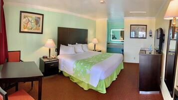 Strykejern/-brett og sengetøy