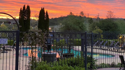 Holiday Inn Express Hotel & Suites El Dorado Hills by IHG