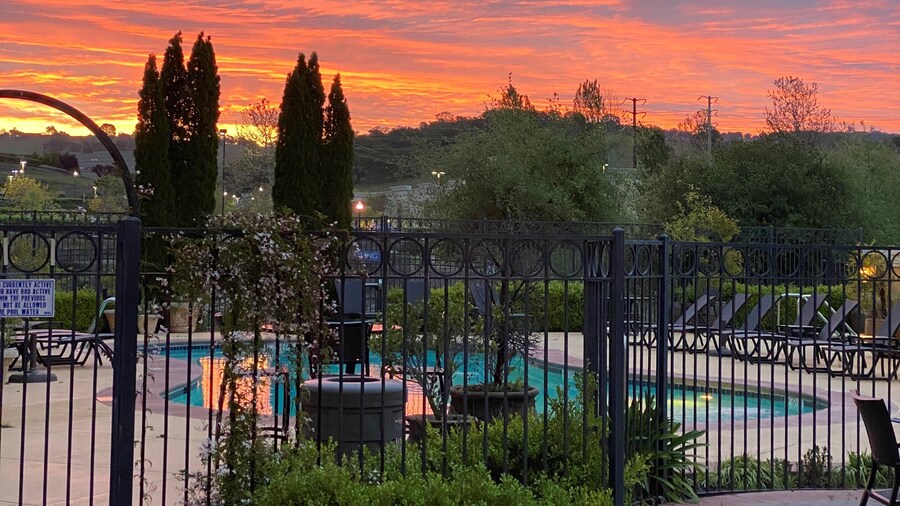 Holiday Inn Express Hotel & Suites El Dorado Hills by IHG