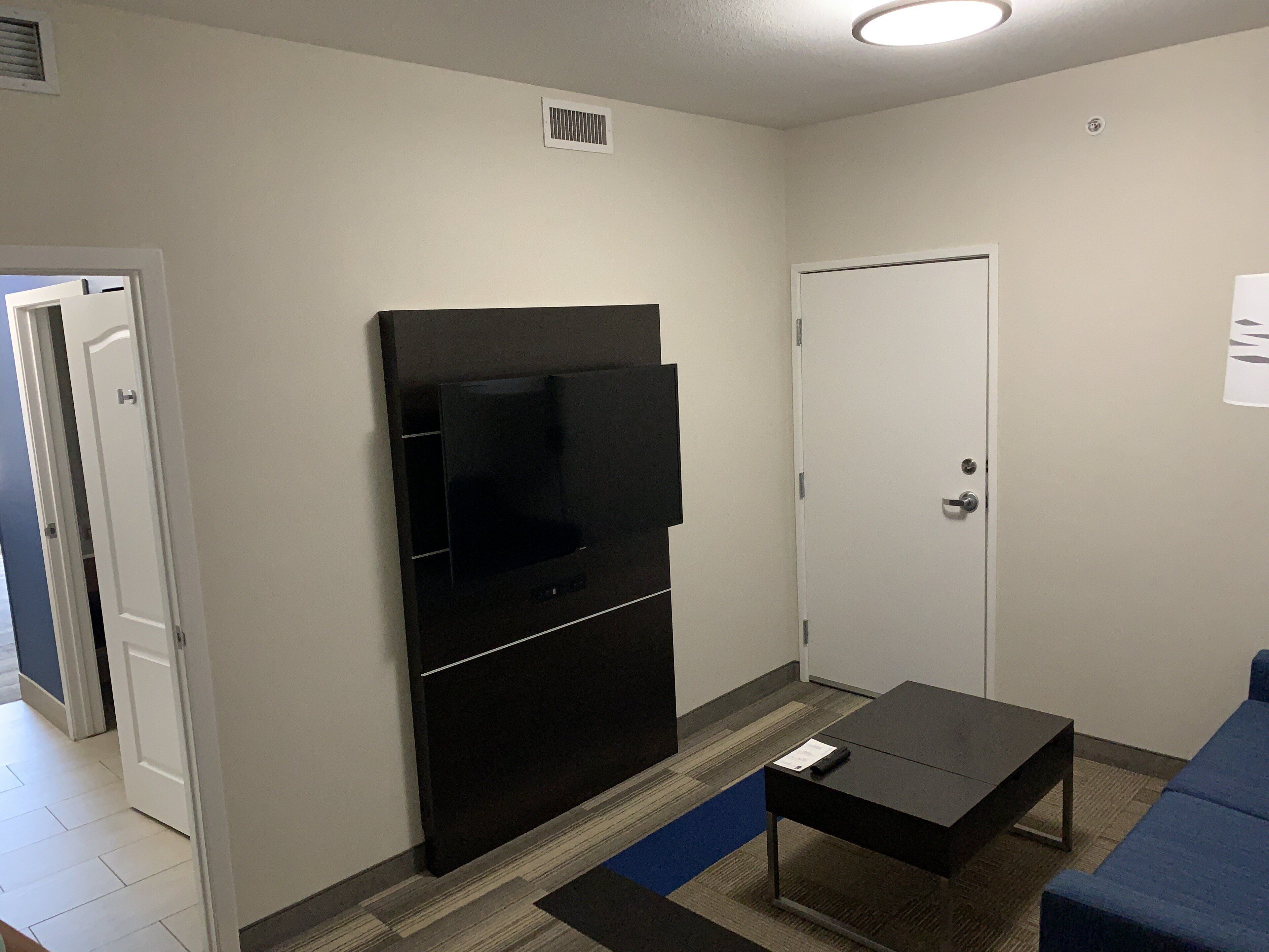 suite, 1 bedroom, pool view | 1 bedroom, in-room safe, desk, laptop workspace