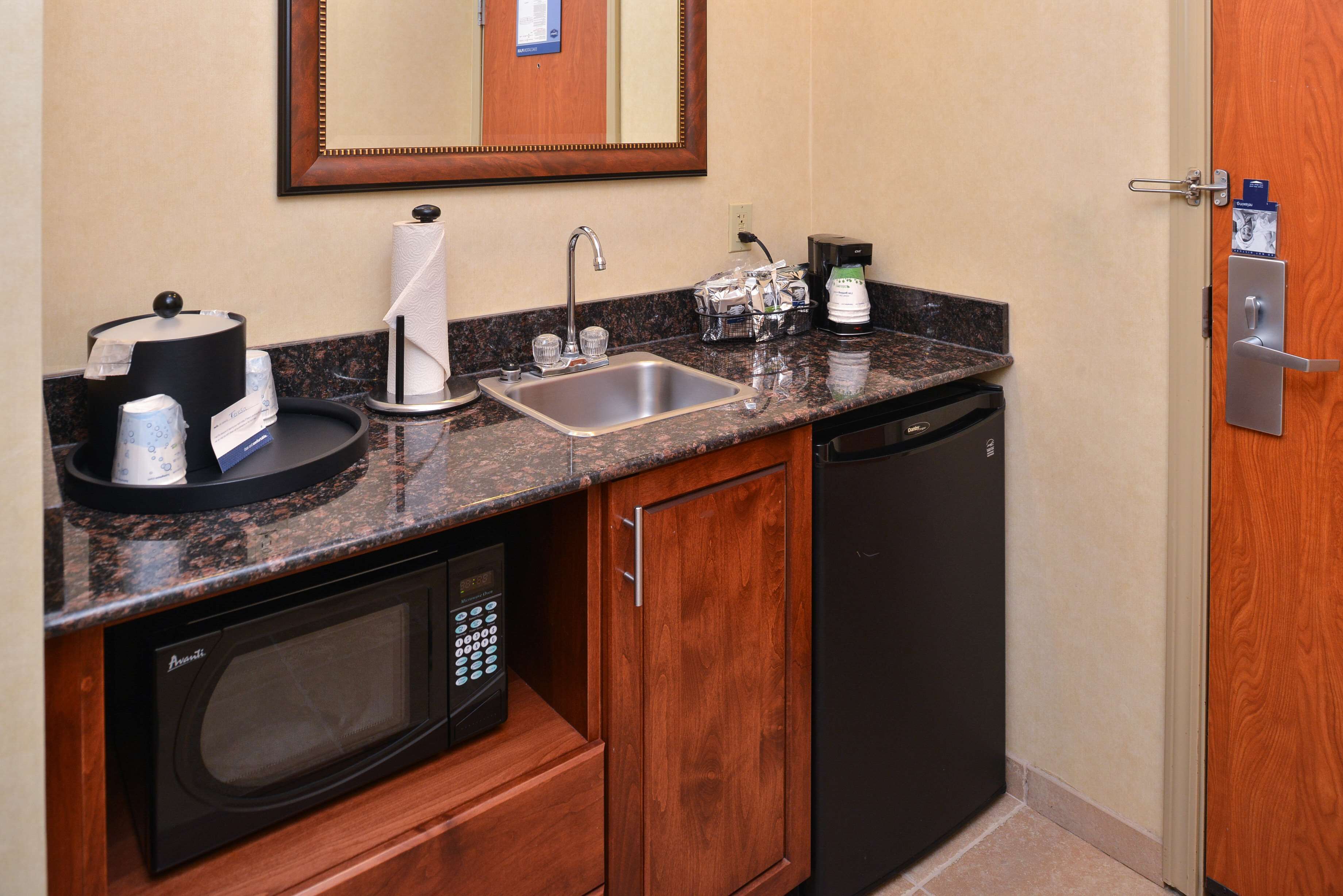 desk, iron/ironing board, free cots/infant beds, free rollaway beds