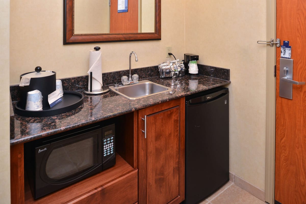 desk, iron/ironing board, free cots/infant beds, free rollaway beds