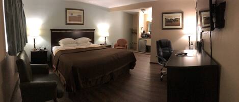 1 King Bed, Non-Smoking Room | Egyptian cotton sheets, premium bedding, down comforters, desk