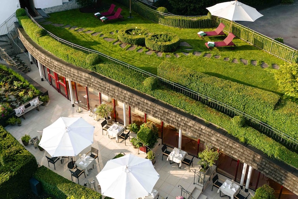 Sundeck