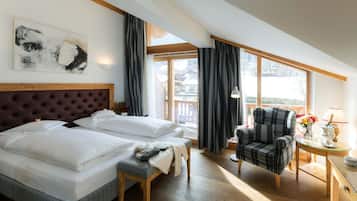 Premium bedding, down duvets, pillow-top beds, minibar