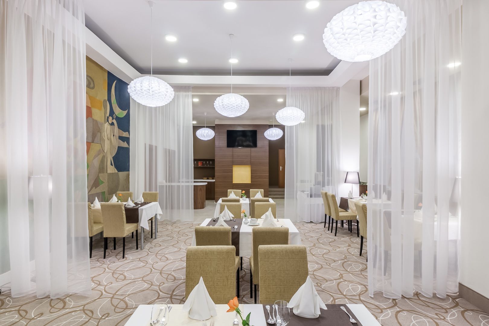 breakfast served, local and international cuisine, al fresco dining