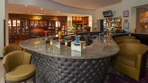 Bar (en el alojamiento)