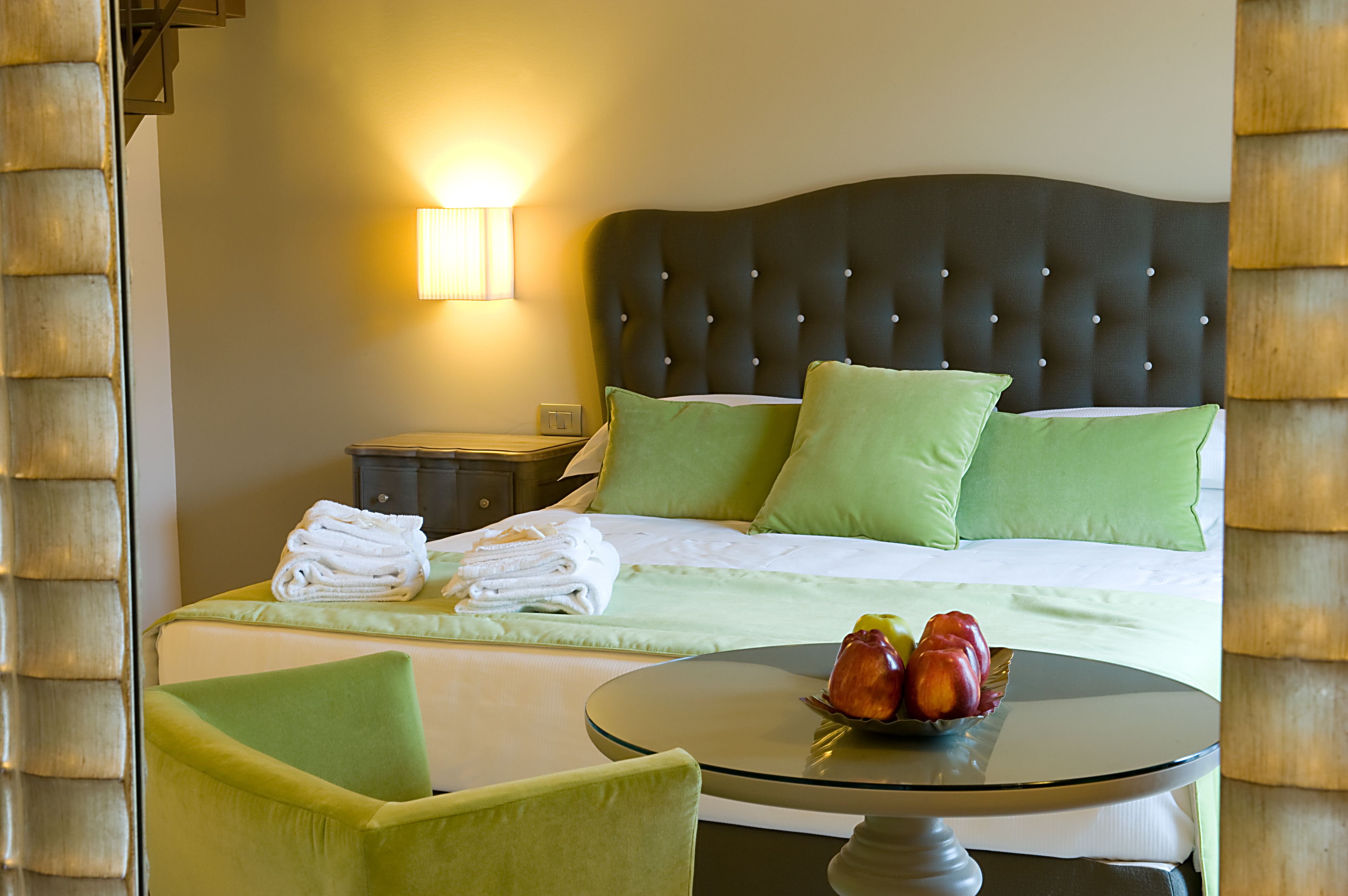 Ropa de cama de alta calidad y minibar 