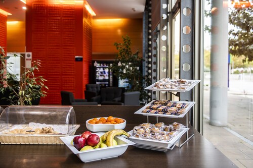 Holiday Inn Express Barcelona - Molins de Rei by IHG