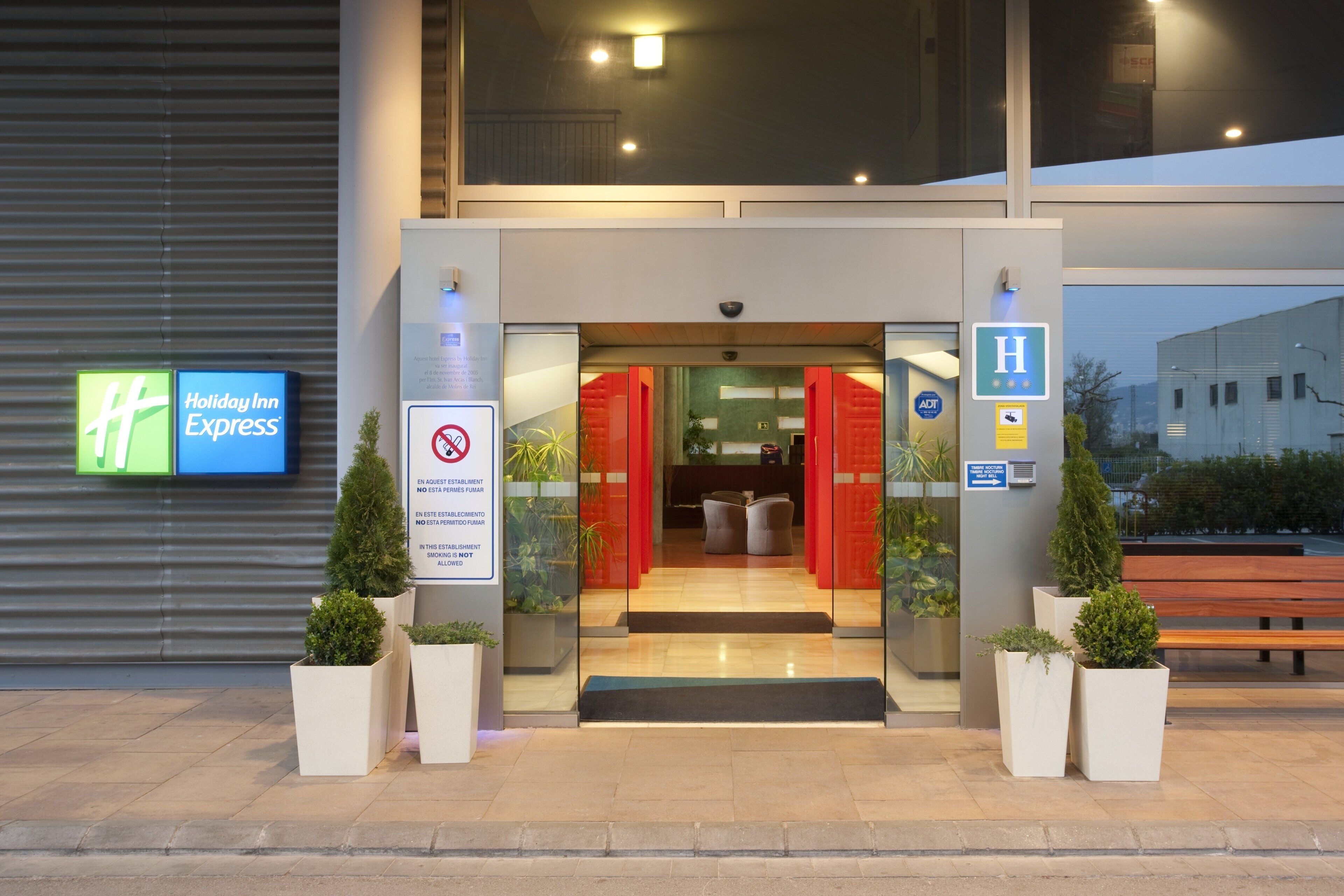 Photo - Holiday Inn Express Barcelona - Molins de Rei by IHG