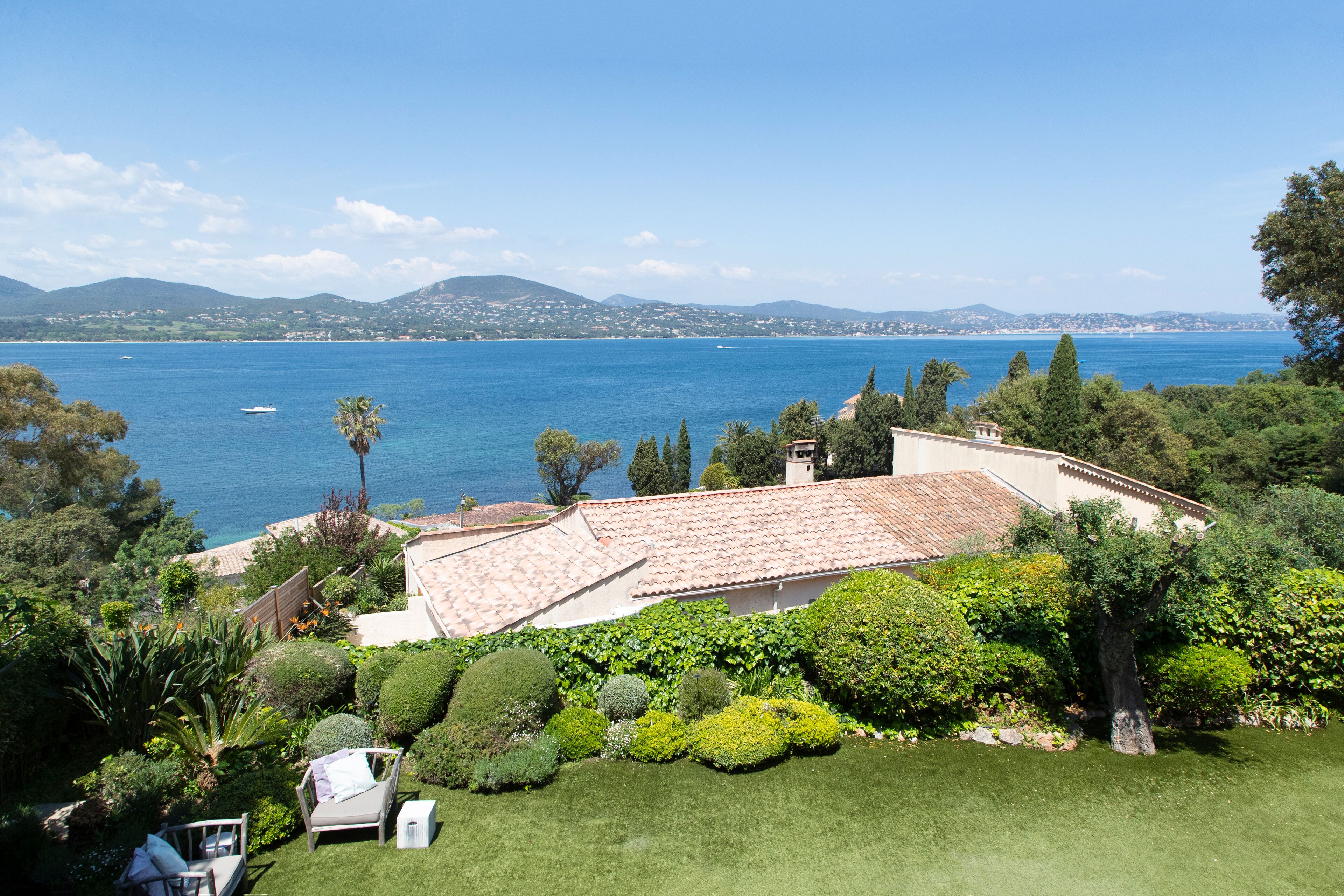 chambre deluxe tour vue mer | 1 bedroom, premium bedding, minibar, in-room safe