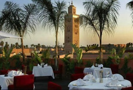 3 restaurantes; se sirve desayuno, almuerzo y cena; cocina francesa. Les Jardins De La Koutoubia