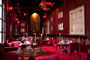 3 restauranter, der serverer morgenmad, frokost og aftensmad