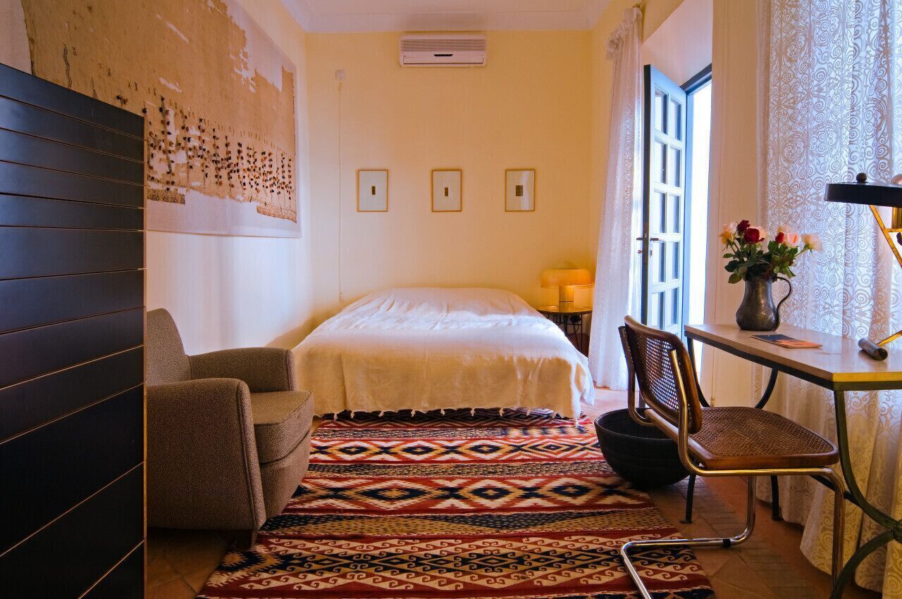 Minibar, in-room safe, individually decorated, individually furnished