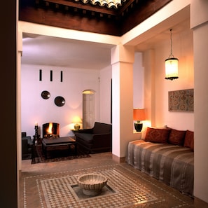 Senior Suite | Minibar, in-room safe, individually decorated, individually furnished