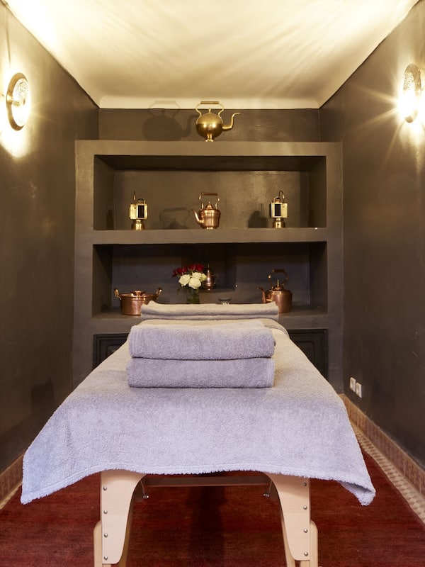 Turkish bath/hammam, body treatments, hot stone massages