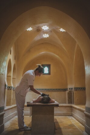 Behandlingsrum til par, dampbad, tyrkisk bad/hammam, kropsbehandlinger