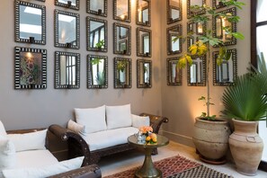 Zona de estar del vestíbulo