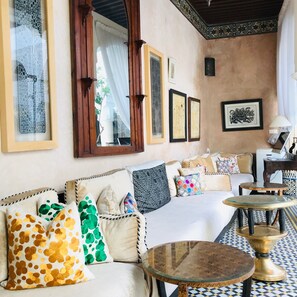 Àrea amb seients del vestíbul