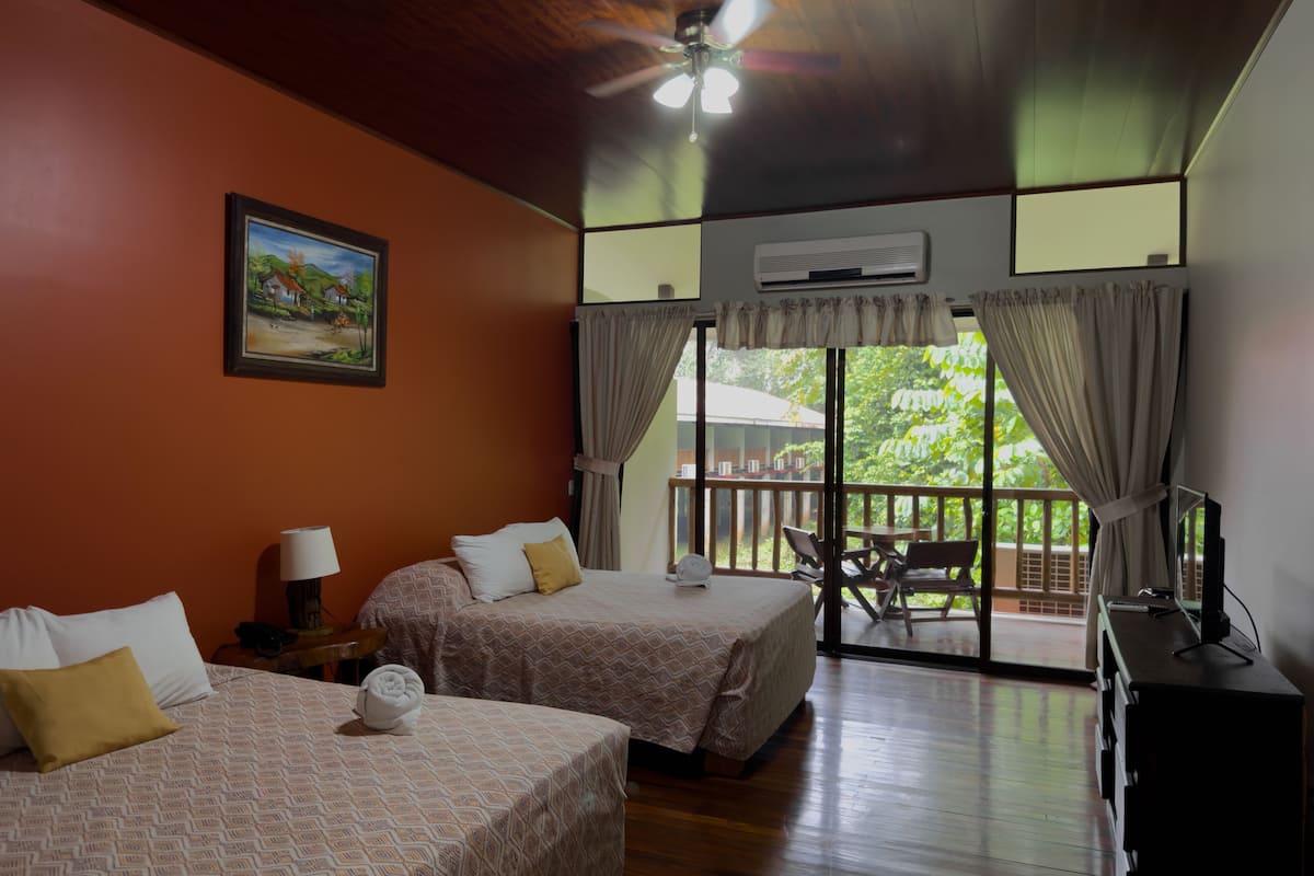 Superior Double Room, Terrace | In-room safe, iron/ironing board, free WiFi, bed sheets