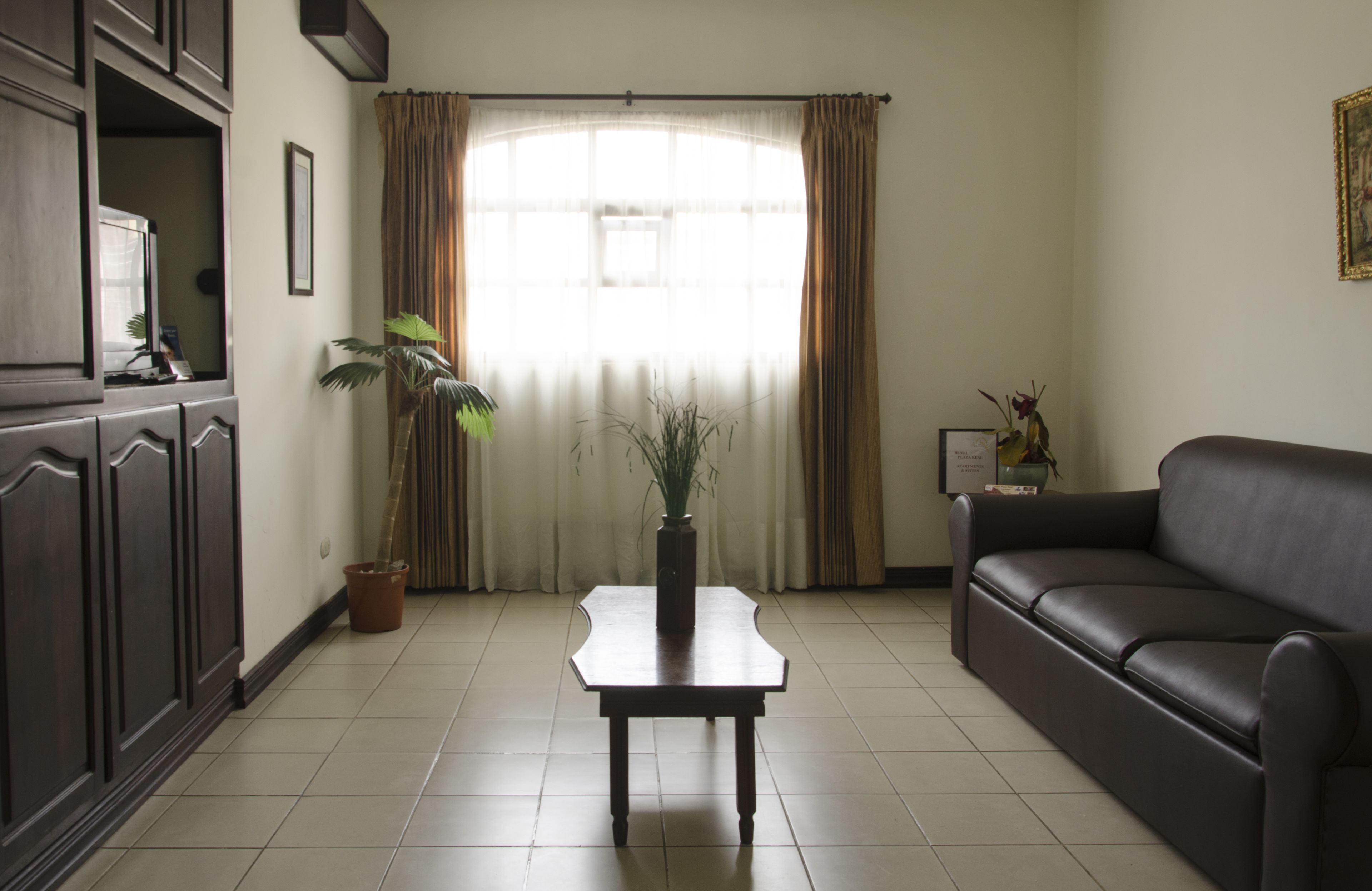 family apartment | 2 bedrooms, hypo-allergenic bedding, down duvets, pillow-top beds