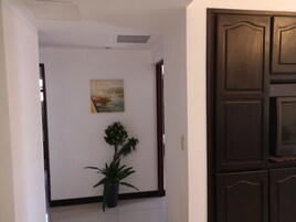 家庭公寓 | 高档床上用品、羽绒被、Select Comfort 床、客房内保险箱