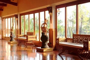 Lobby sitting area - Andaman Princess Resort & Spa (Takua Pa)
