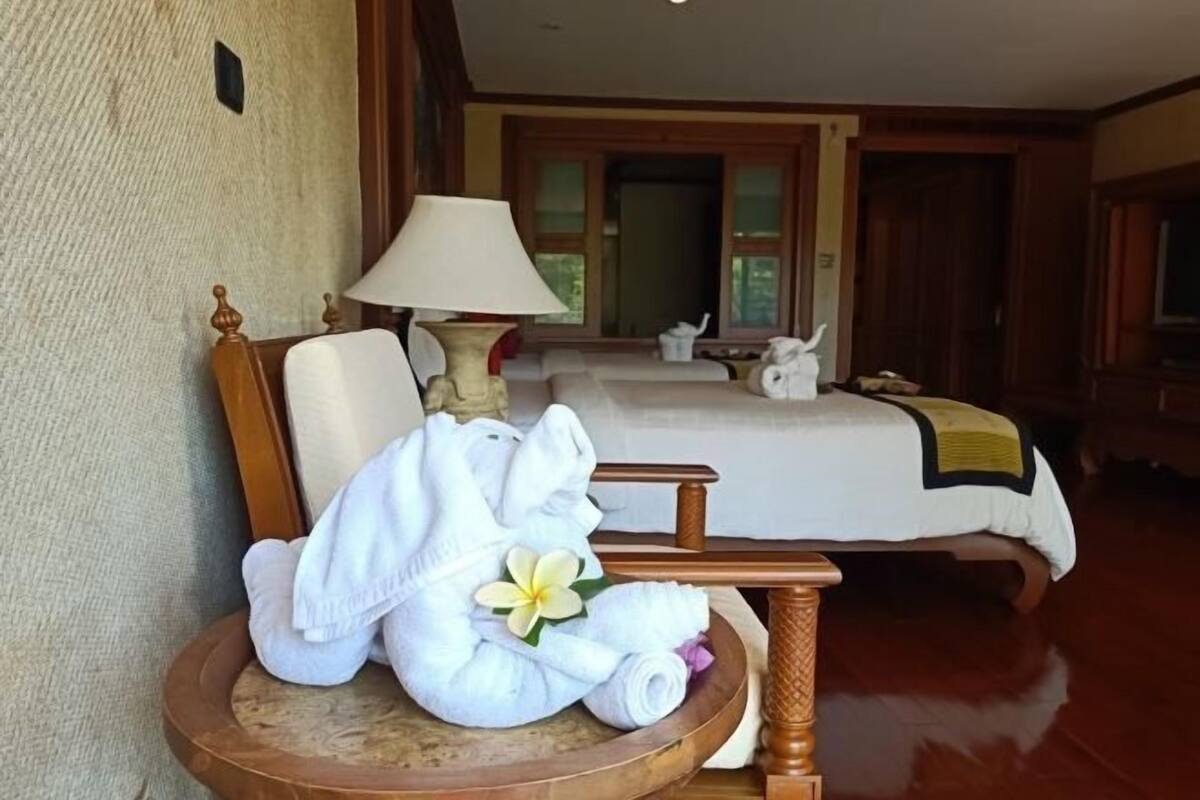 Minibar, in-room safe, desk, blackout drapes