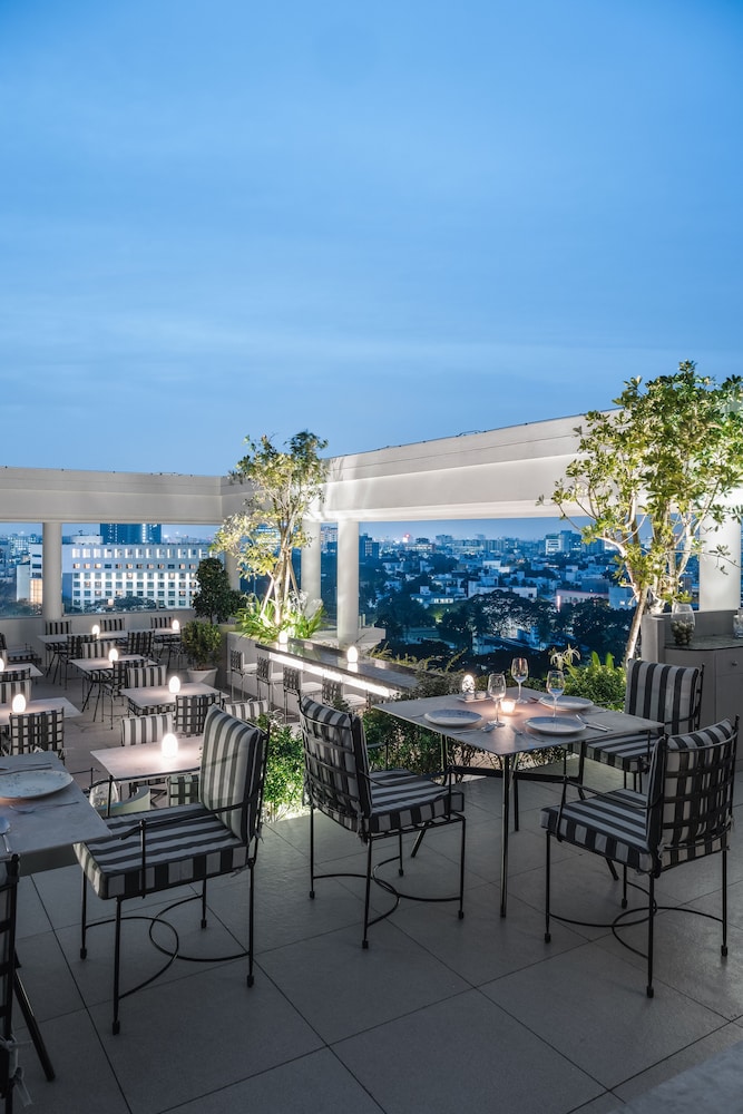 The Raintree, St Mary's Road by null