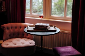 Free minibar, in-room safe, individually decorated - Rosalia's Menagerie InnUpstairs (Amsterdam)