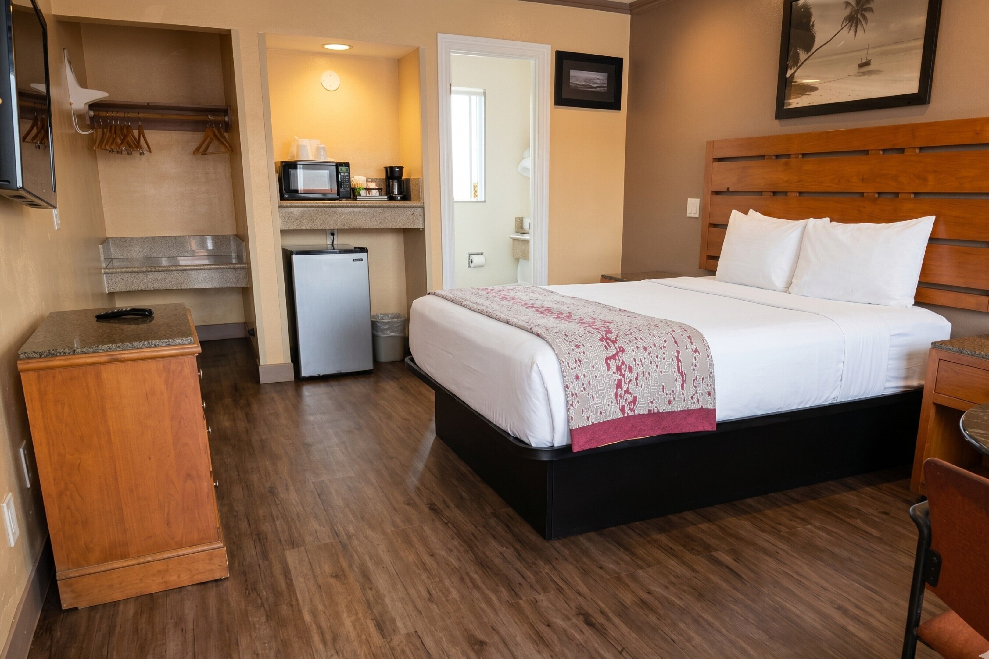 Desk, iron/ironing board, free WiFi, bed sheets